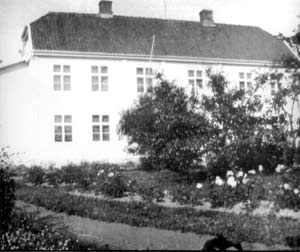 Helsfyr gård rundt 1900. FOTO: Oslo Bymuseum.